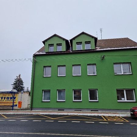 Penzion Dubi - Ruska 393 - 110 Exterior foto